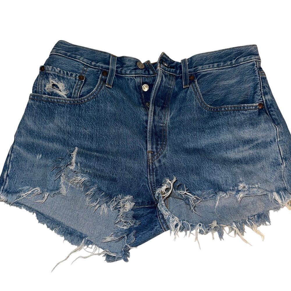 Levi high waisted mom shorts sz‎ 30